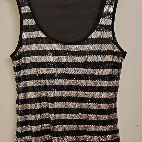 FOREVER womens sequined, silver and black tank top, size medium - Picture 2 of 6